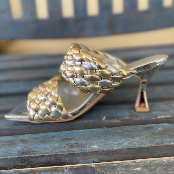 Marc Fisher Toree Women’s Braided Metallic Heeled Sandals 9.5 Silver Square Toe - Picture 6 of 10